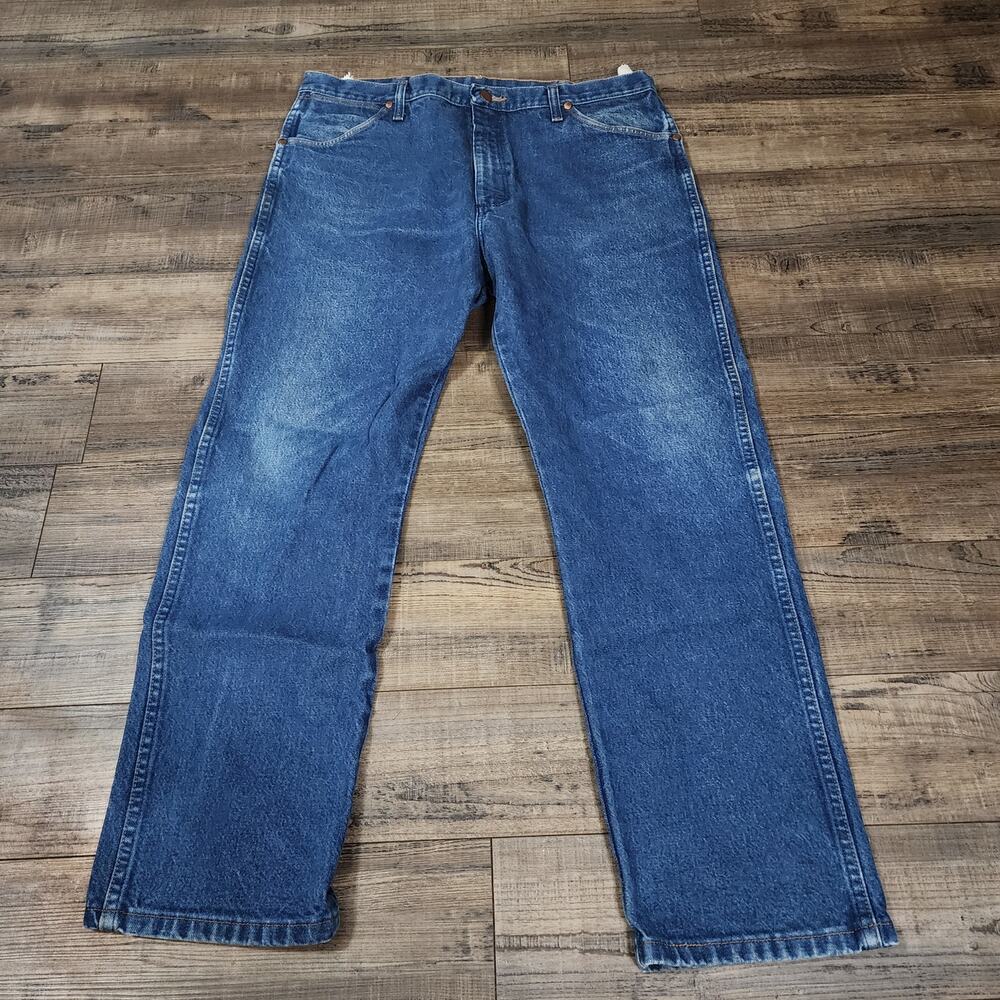 Vintage leather patch Men Wranglers jeans denim Pants 38x30 2642